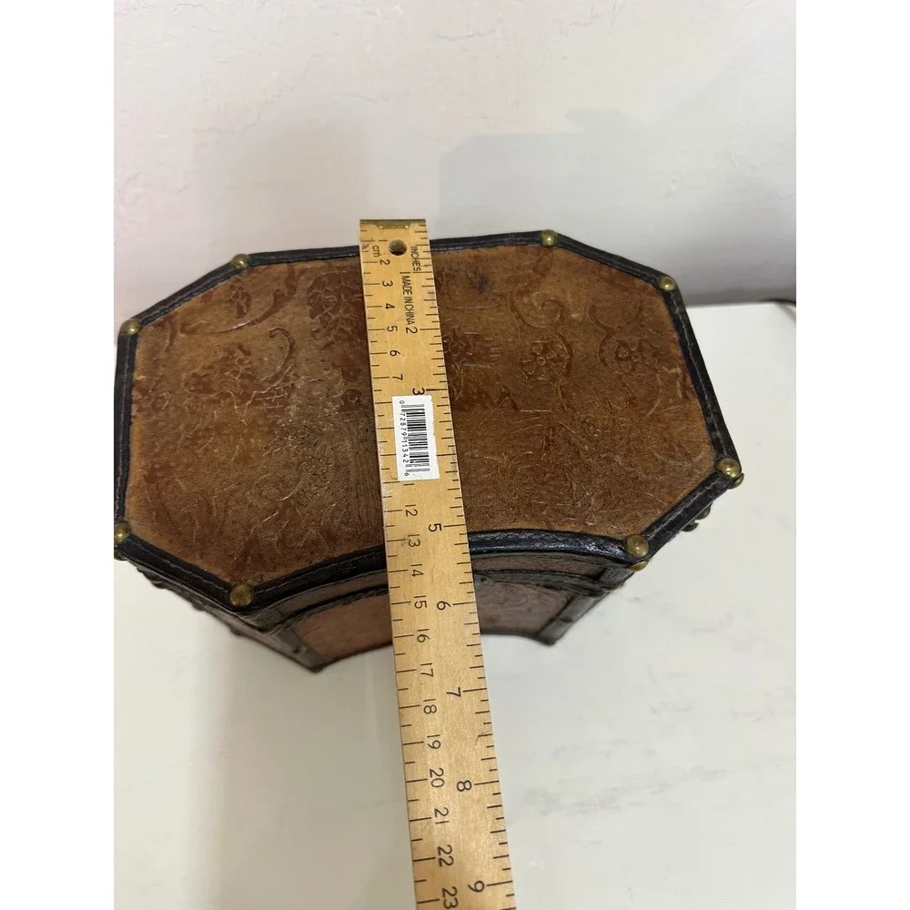 Unbranded Trinket Box Unisex Small Brown Good Embossed Faux Leather Pirate Chest